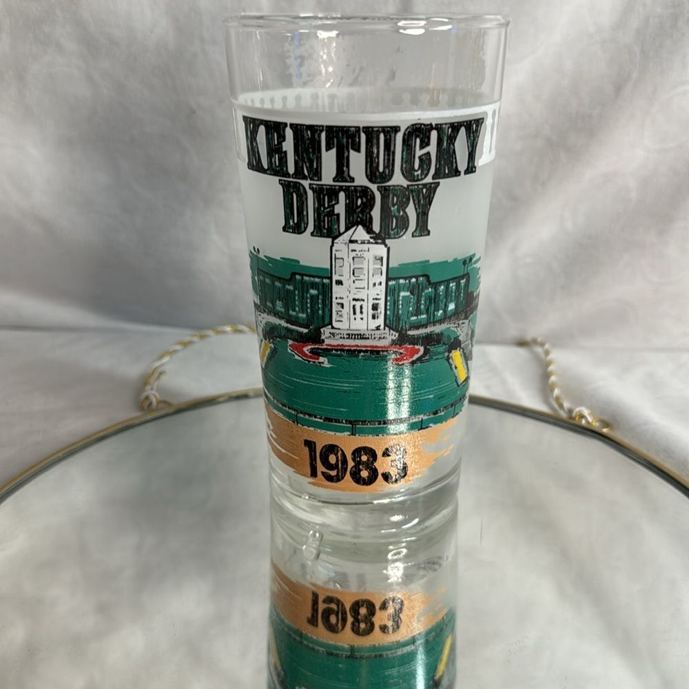 1983 VTG Libbey Official Kentucky Derby Glass Churchill Downs 1875-1983 Winners - Picture 2 of 8
